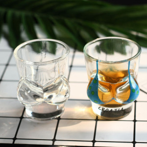 Best Selling Sexy Bikini Shot Glass OEM/ODM Body Shape Glassware Boobs Wine Glass Shot Glasses High Quality Shot Glass for Bar
