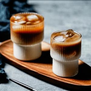 Wholesale High Borosilicate Coffee Juice Drink Glass Coffee Cup with Vertical Stripes