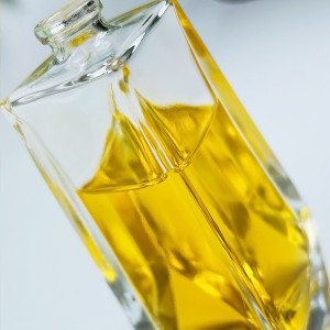 High-quality Thickened Fashionable Unique Original Designed Prismatic Polyhedral Glass Perfume Bottle