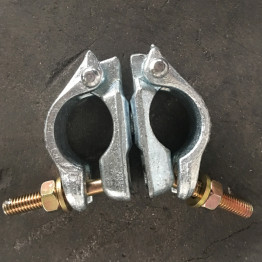 Swivel Pipe Clamp 1.5