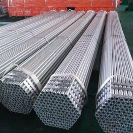Hot Dipped Galvanized Steel Pipe Threading with Socket