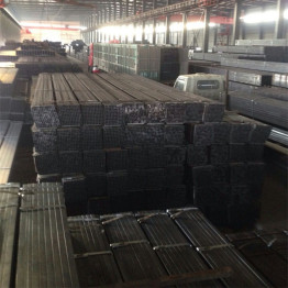 Q235 Material 50x50mm Welded Black Square Hot Rolled Building Pipe