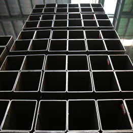 200 X 200 Mm B.I. Weld Square Tube